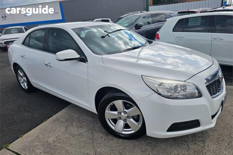 White 2016 Holden Malibu Sedan Cd