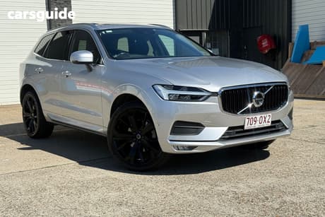 Silver 2020 Volvo XC60 Wagon T5 Momentum (Awd)
