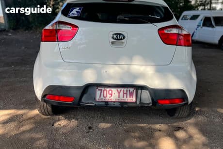 White 2012 Kia RIO Hatchback S