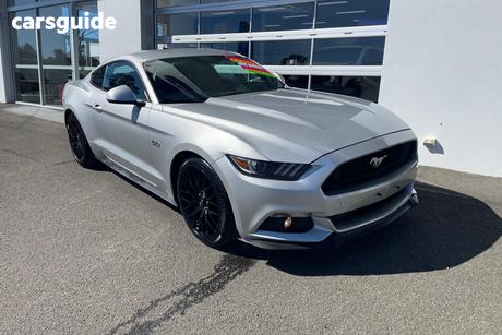 Silver 2016 Ford Mustang Coupe Fastback Gt 5.0 V8