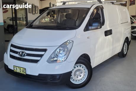 White 2017 Hyundai Iload Van 3S Liftback