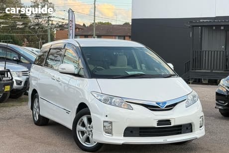 White 2011 Toyota Estima OtherCar X