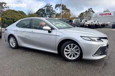 Silver 2021 Toyota Camry Sedan Ascent