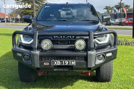 Black 2021 Isuzu D-MAX Crew Cab Utility X-Terrain (4X4)