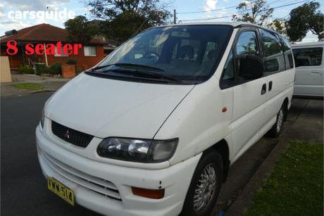 White 1998 Mitsubishi Starwagon Wagon Glx