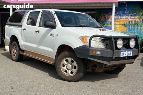 White 2005 Toyota Hilux Dual Cab Pick-up Sr (4X4)