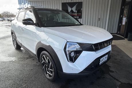 White 2025 Mahindra XUV3XO SUV