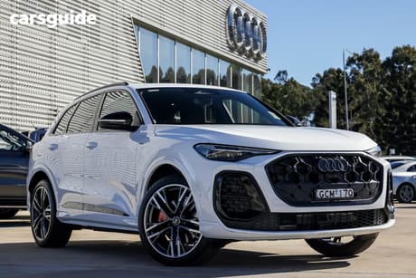 White 2026 Audi Q5 SUV E-HYBRID 270KW 4X4