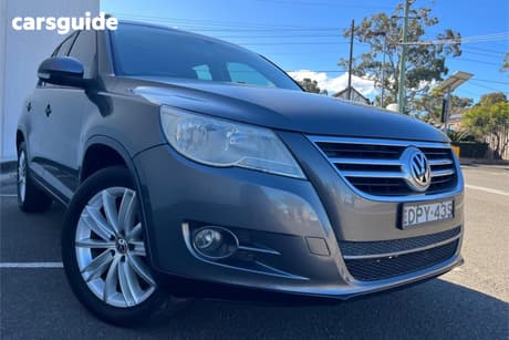 Grey 2011 Volkswagen Tiguan Wagon 103 Tdi