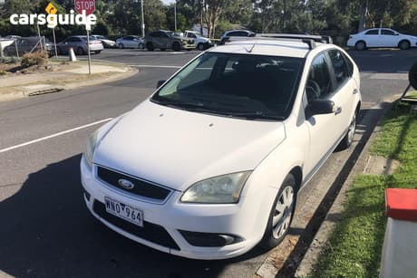 White 2008 Ford Focus Hatch LS