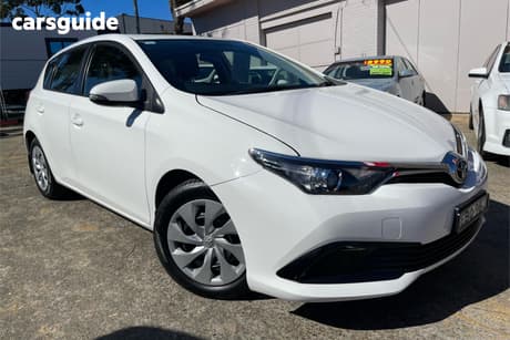 White 2015 Toyota Corolla Hatchback Ascent