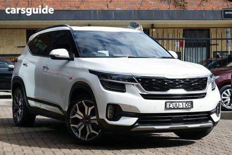 White 2022 Kia Seltos Wagon Gt-Line (Awd) (Sunroof)