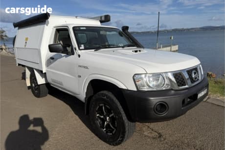 White 2011 Nissan Patrol Leaf Cab Chassis Dx (4X4)