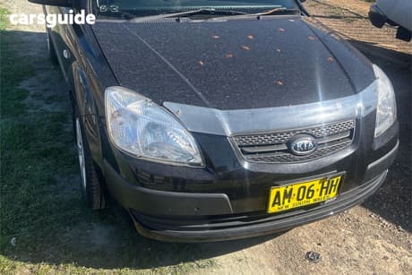 Black 2006 Kia RIO Hatchback Sports