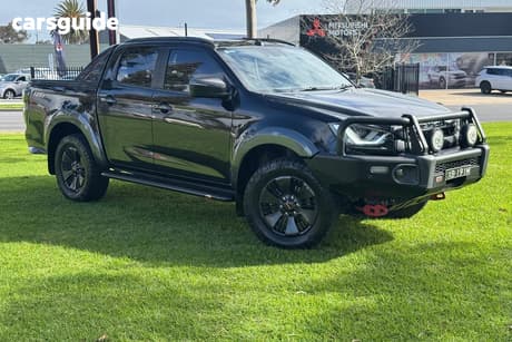 Black 2021 Isuzu D-MAX Crew Cab Utility X-Terrain (4X4)