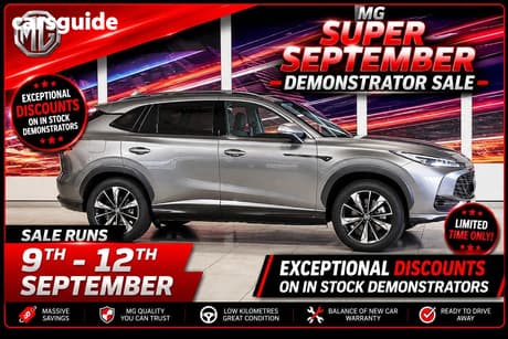 Silver 2025 MG HS Wagon Essence