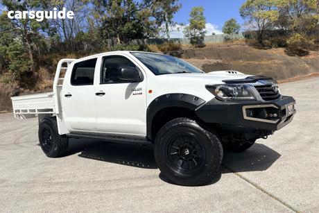 White 2012 Toyota Hilux Dual Cab Chassis Sr (4X4)
