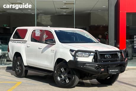 White 2025 Toyota Hilux Double Cab Pick Up Sr 48V (4X4)