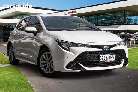 White 2025 Toyota Corolla Hatchback Sx Hybrid