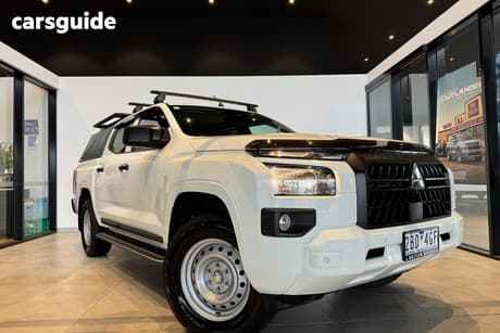 White 2024 Mitsubishi Triton Double Cab Pick Up Glx (4X2)