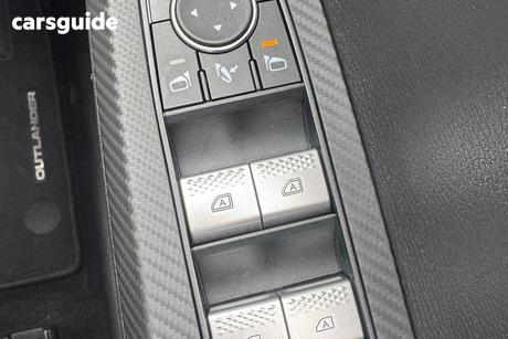 White 2023 Mitsubishi Outlander Wagon Ls 7 Seat (2Wd)