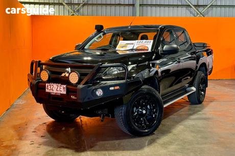 Black 2019 Mitsubishi Triton Double Cab Pick Up Glx Plus (4X4)