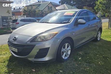 Silver 2009 Mazda 3 Sedan Maxx