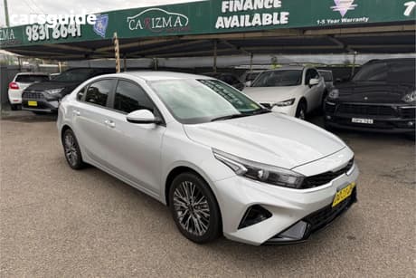 Silver 2023 Kia Cerato Sedan Sport+