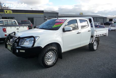 White 2016 Isuzu D-MAX Crew Cab Chassis Sx (4X4)