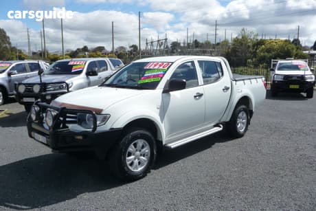 White 2013 Mitsubishi Triton Double Cab Utility Glx (4X4)