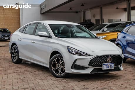 White 2024 MG MG5 Sedan Vibe