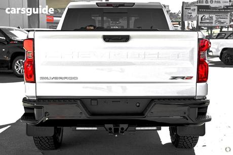 White 2026 Chevrolet Silverado Crew Cab Pickup 1500 Zr2