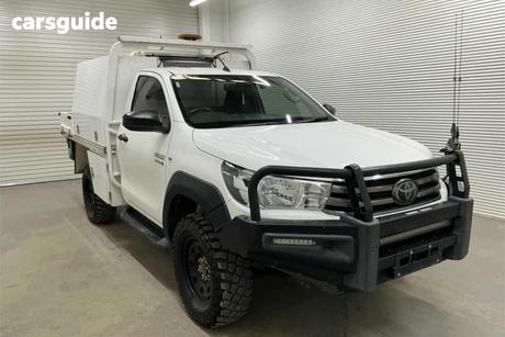 White 2021 Toyota Hilux Cab Chassis Sr (4X4)