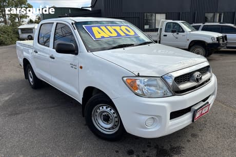 White 2006 Toyota Hilux Dual Cab Pick-up Sr