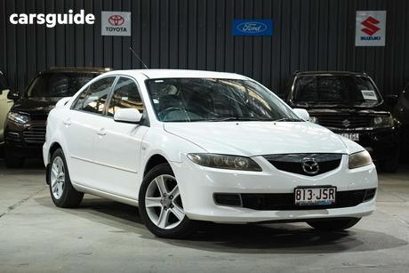 White 2006 Mazda Mazda6 Hatch CLASSIC