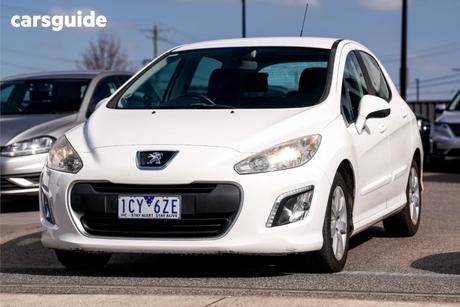 White 2014 Peugeot 308 Hatch STYLE