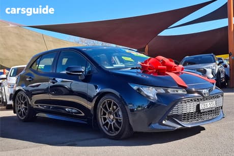 Black 2019 Toyota Corolla Hatchback Ascent Sport
