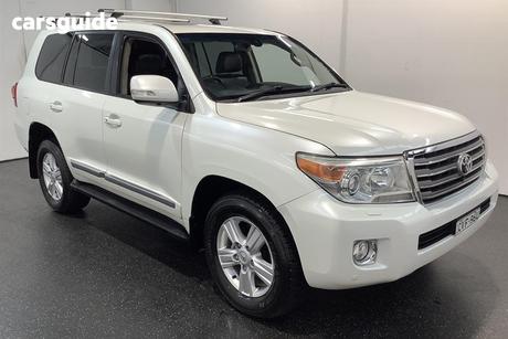 White 2014 Toyota Landcruiser Wagon Sahara (4X4)
