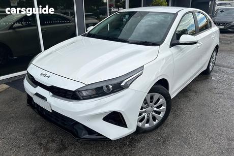 White 2024 Kia Cerato Sedan S