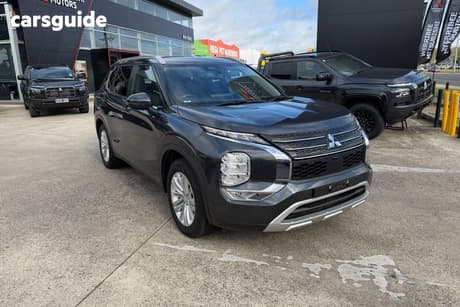 Grey 2024 Mitsubishi Outlander Wagon Ls 7 Seat (2Wd)