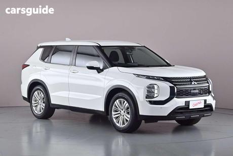 White 2022 Mitsubishi Outlander Wagon Es 5 Seat (2Wd)