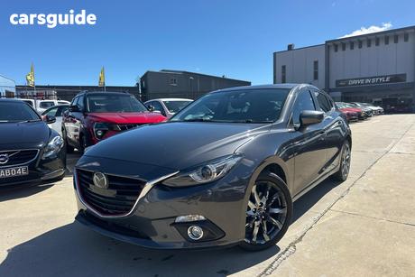 Grey 2014 Mazda 3 Hatchback Xd Astina
