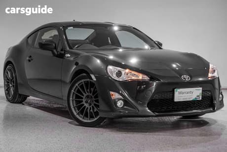 Grey 2013 Toyota 86 Coupe Gt