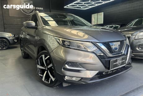 Grey 2017 Nissan Qashqai Wagon N-Tec