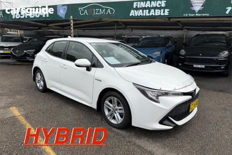 White 2020 Toyota Corolla Hatchback Ascent Sport (Hybrid)