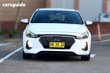 White 2017 Hyundai I30 Hatchback Sr