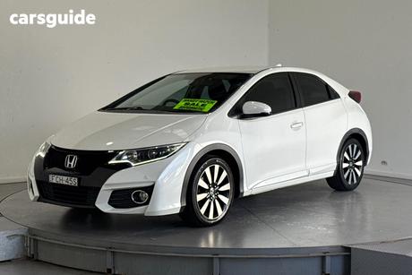 White 2015 Honda Civic Sedan Vti-S
