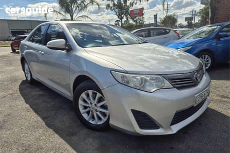 Silver 2013 Toyota Camry Sedan Altise