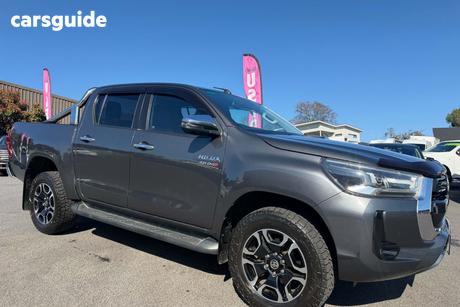 Grey 2021 Toyota Hilux Double Cab Pick Up Sr5 + Premium Interior (4X4)