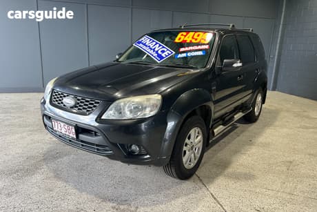 Grey 2011 Ford Escape Wagon